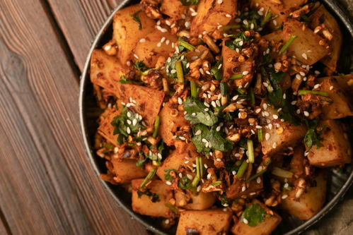 鐵板土豆 特色小吃與加盟創(chuàng)業(yè)的美味機(jī)遇