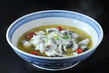 舌尖上的江湖 酸菜魚(yú)與市井小吃的攝影藝術(shù)